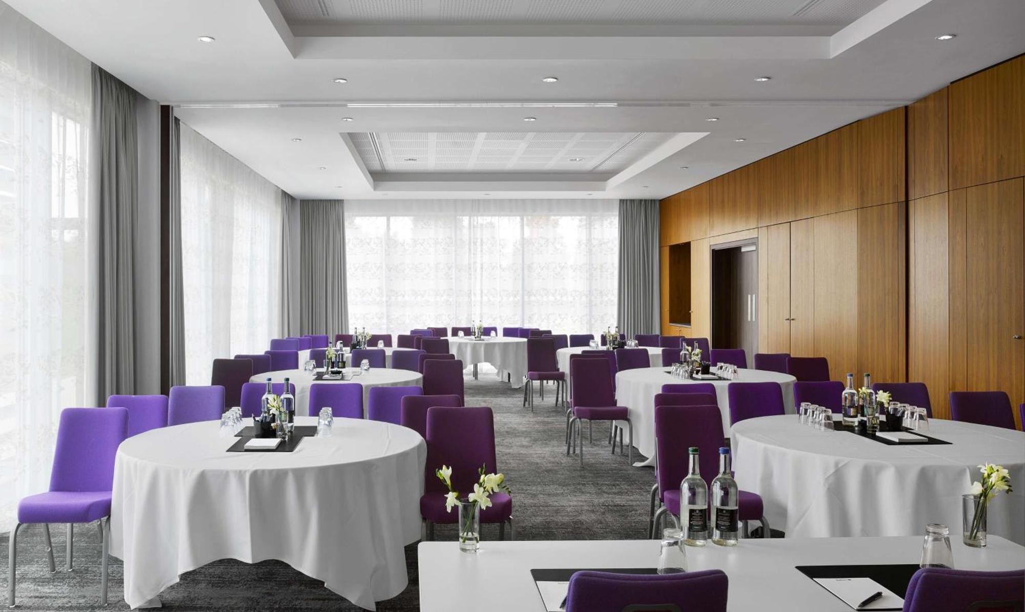 Radisson Blu Hotel East Midlands Airport Касл-Донингтон Экстерьер фото