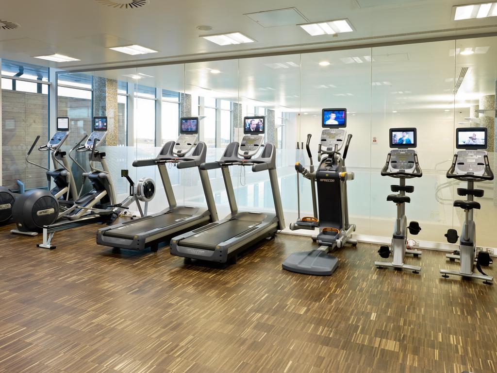 Radisson Blu Hotel East Midlands Airport Касл-Донингтон Экстерьер фото
